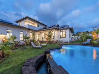 Kauai Luxury At Its Finest Walk to Beaches Six Bedrooms